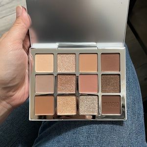ETHEREAL EYES EYESHADOW PALETTE brand new!